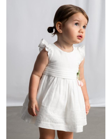 Vestido de fita guipura