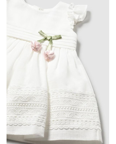 Vestido de fita guipura