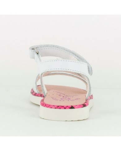 Sandalia em pele menina Pablosky