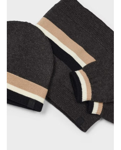 Conjunto Gorro + Cachecol + Luvas Mayoral Conjunto Gorro + Cachecol + Luvas Mayoral